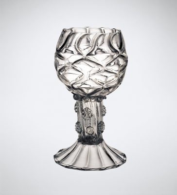 Rummer with Raven's Head Seal, made by George Ravenscroft, London, England, about 1676-1678. 50.2.2.