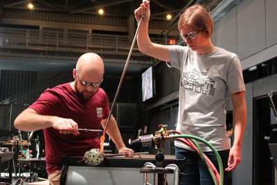 Iittala glassblowers Juha Saarikko and Helena Welling