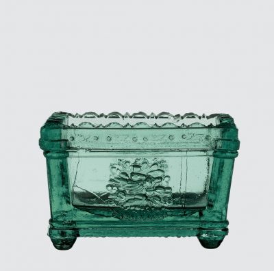 Green Salt Dish, Jersey Glass Works (manufacturer), 1830-1839, Jersey City, N.J., 2007.4.35.