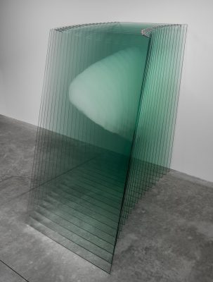 Sheer Volume, Michael Scheiner (American, b. 1956), 2010, Central Falls, R.I., 2014.4.1. Gift of the artist. © The Corning Museum of Glass.