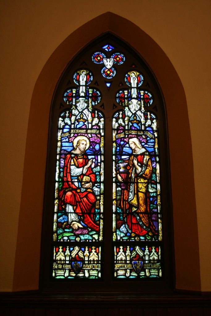 The window directly to the left of the Whitefriars window. This window, and many others in the church, were designed by Nicola D’Ascenzo.